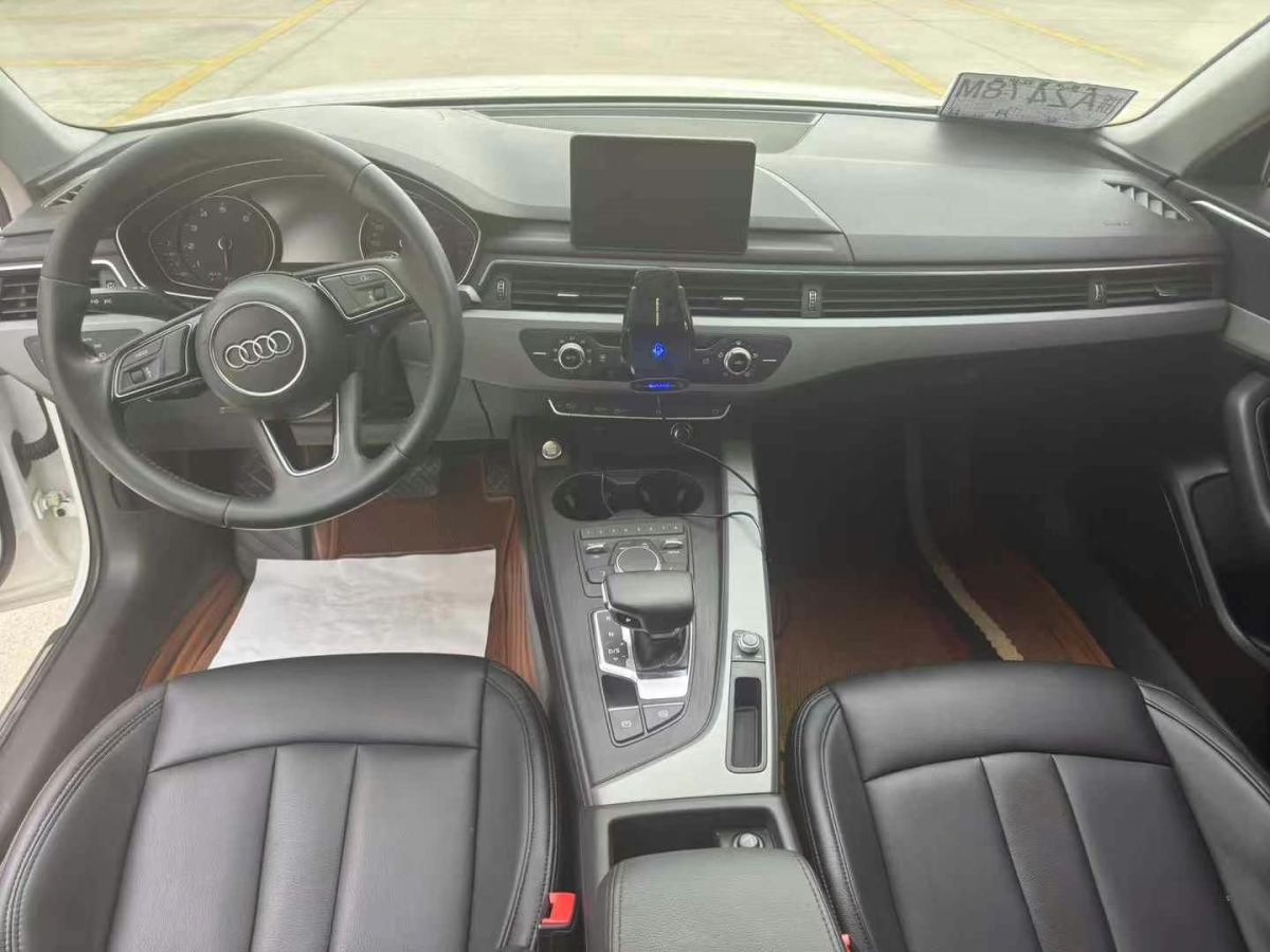 奧迪 奧迪A4L  2018款 30周年年型 30 TFSI 進(jìn)取型圖片