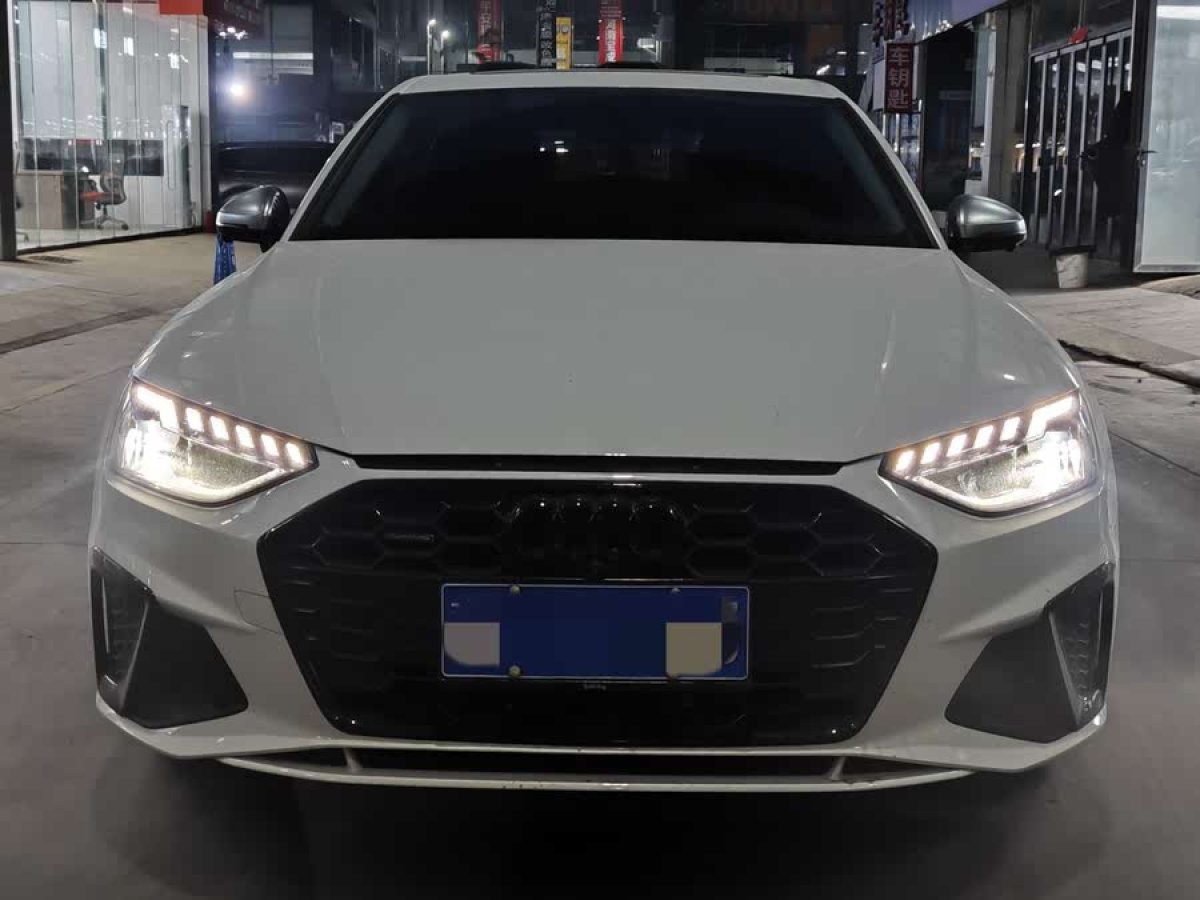 奧迪 奧迪A4L  2020款 40 TFSI quattro 豪華動感型圖片