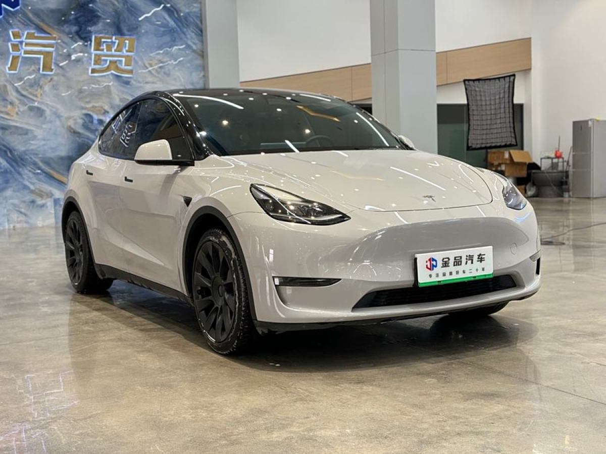 特斯拉 Model 3  2021款 改款 標(biāo)準(zhǔn)續(xù)航后驅(qū)升級(jí)版圖片