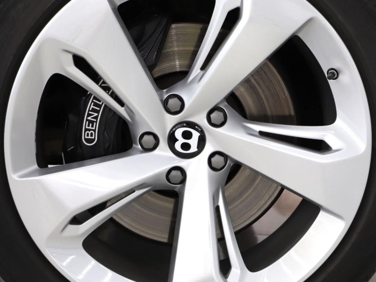 賓利 添越  2021款 4.0T V8圖片