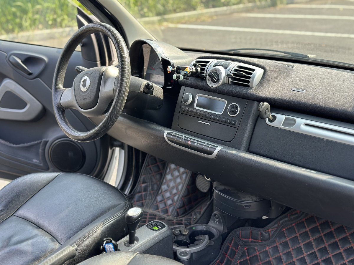 2012年7月smart fortwo  2012款 1.0 MHD 硬頂舒適版