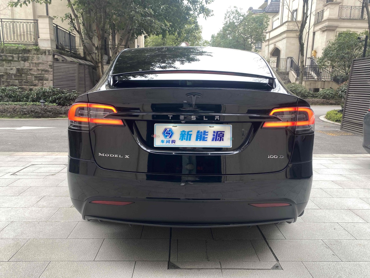 特斯拉 Model X  2017款 Model X 100D 長(zhǎng)續(xù)航版圖片