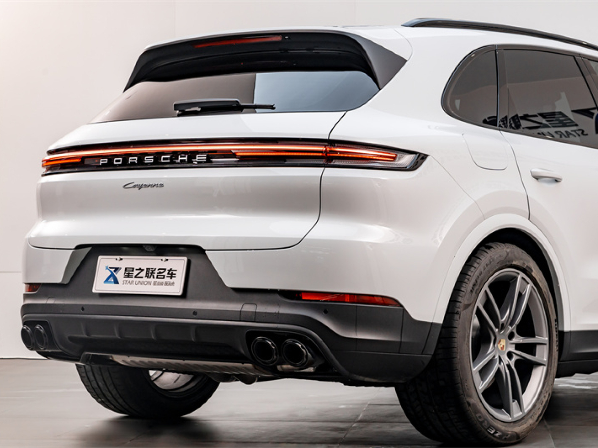 2024年2月保時(shí)捷 Cayenne  2024款 Cayenne 3.0T