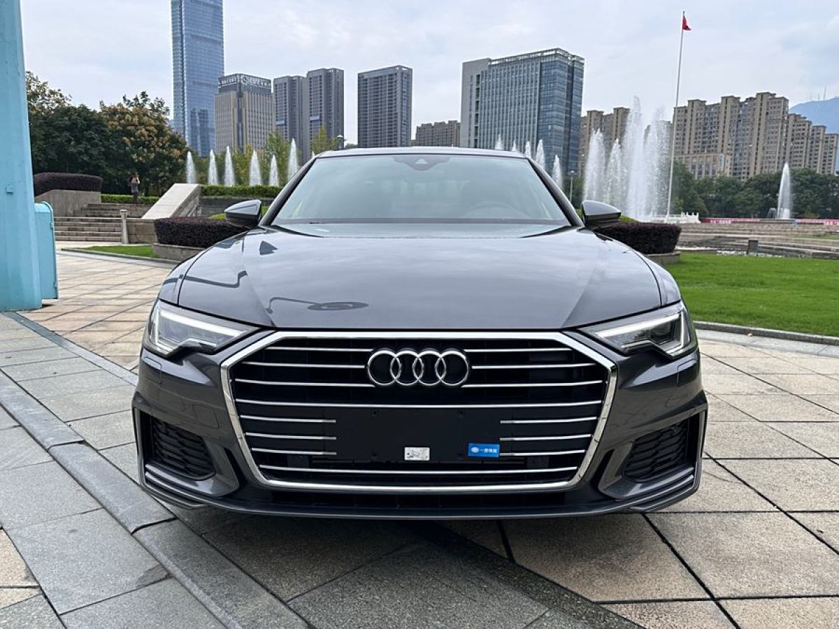 奧迪 奧迪A6L  2020款 45 TFSI 臻選動(dòng)感型圖片