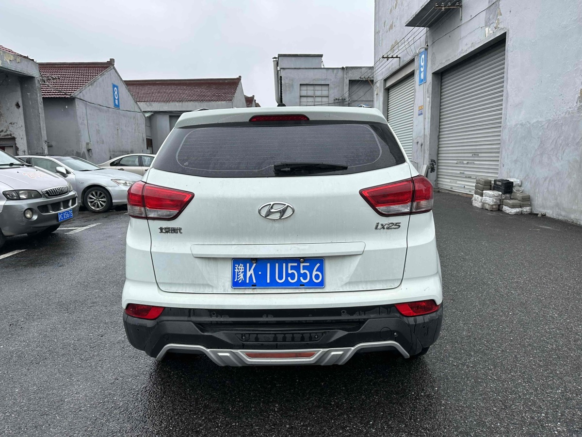 2018年6月現(xiàn)代 ix25  2015款 1.6L 自動(dòng)兩驅(qū)智能型GLS