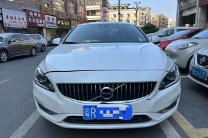 S60L 沃爾沃  T5 智進(jìn)進(jìn)階版