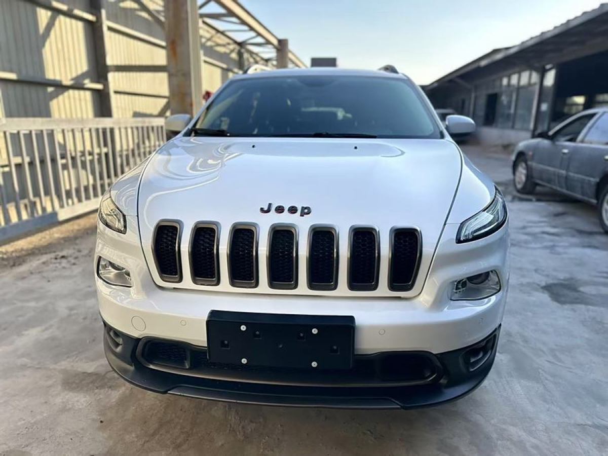 Jeep 自由光  2016款 2.4L 75周年致敬版圖片