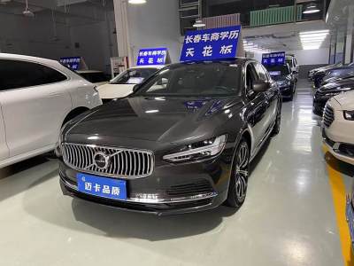 2021年11月 沃尔沃 S90新能源 改款 T8 E驱混动 智逸豪华版图片