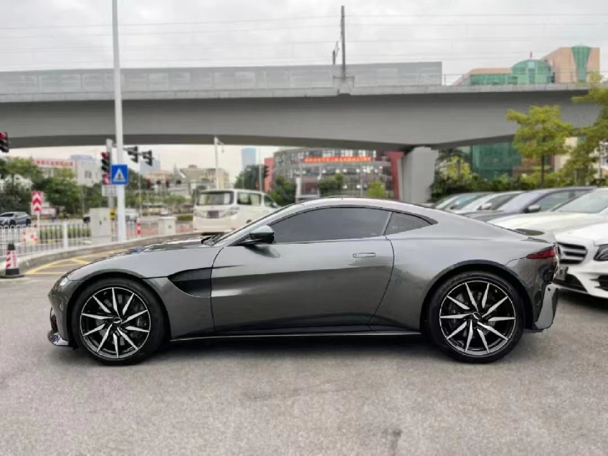 阿斯頓·馬丁 V8 Vantage  2023款 4.0T V8 Coupe圖片