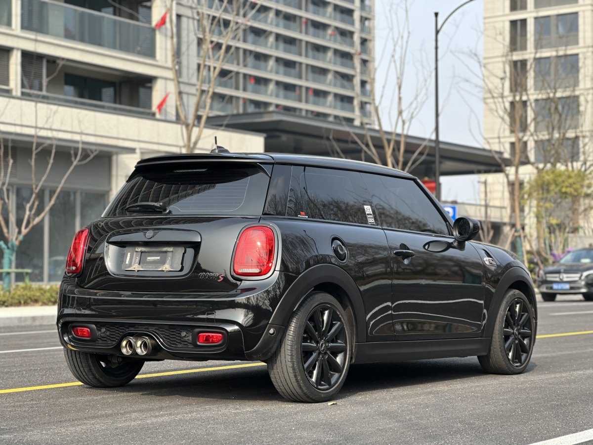 MINI MINI  2020款 2.0T COOPER S 经典派图片