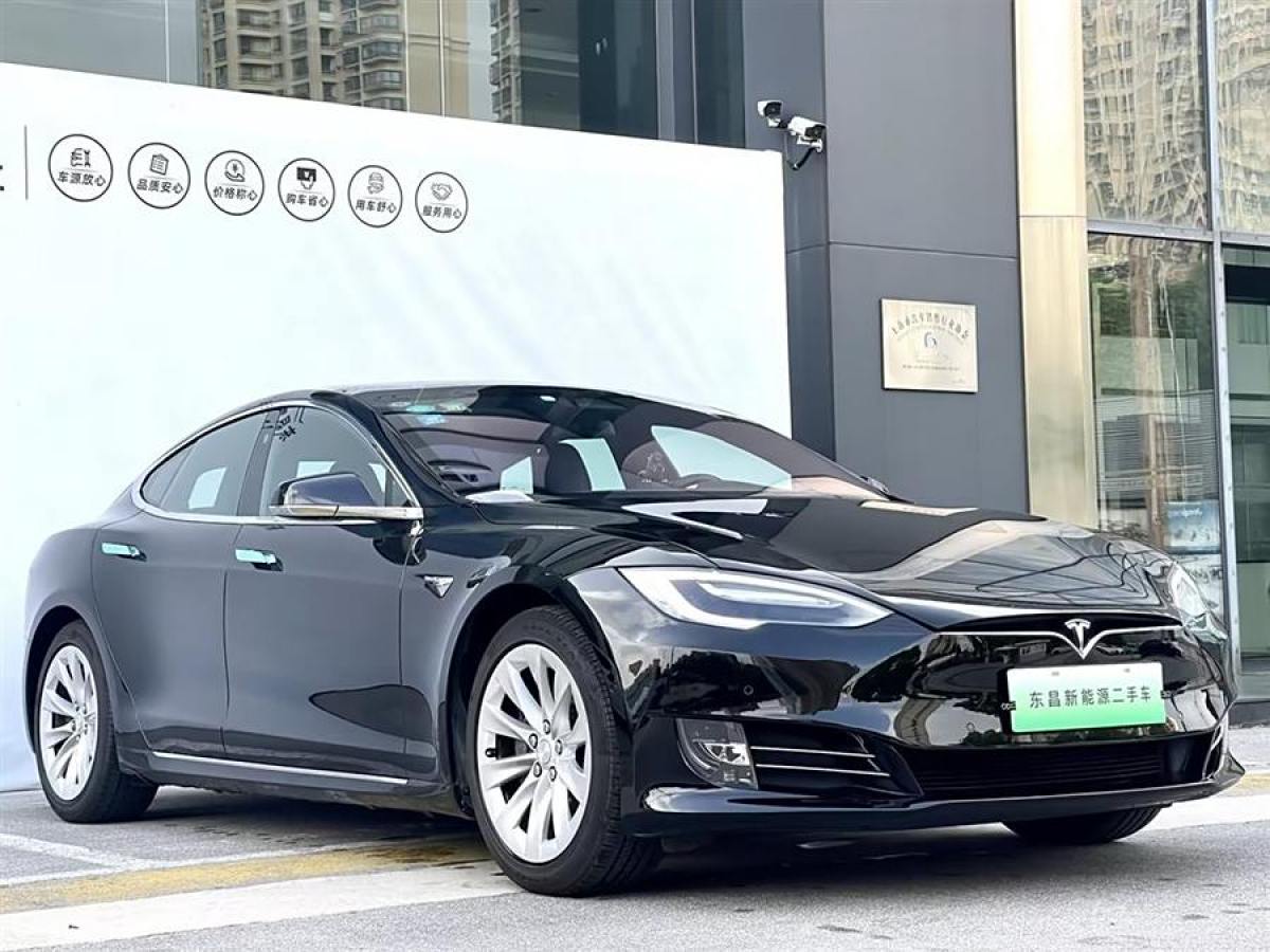 特斯拉 Model S  2017款 Model S 75D 標(biāo)準(zhǔn)續(xù)航版圖片