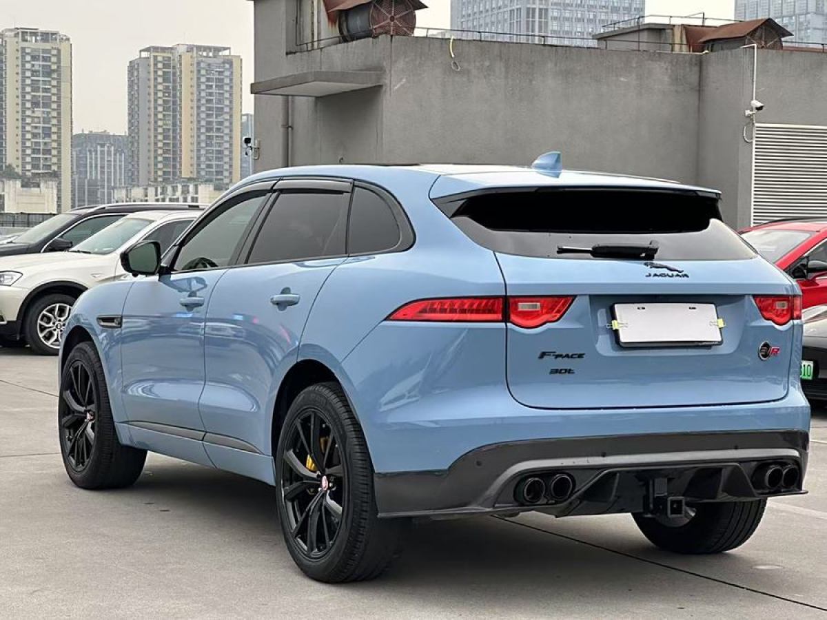 2017年9月捷豹 F-PACE  2018款 3.0 SC 四驅(qū)R-Sport運(yùn)動版