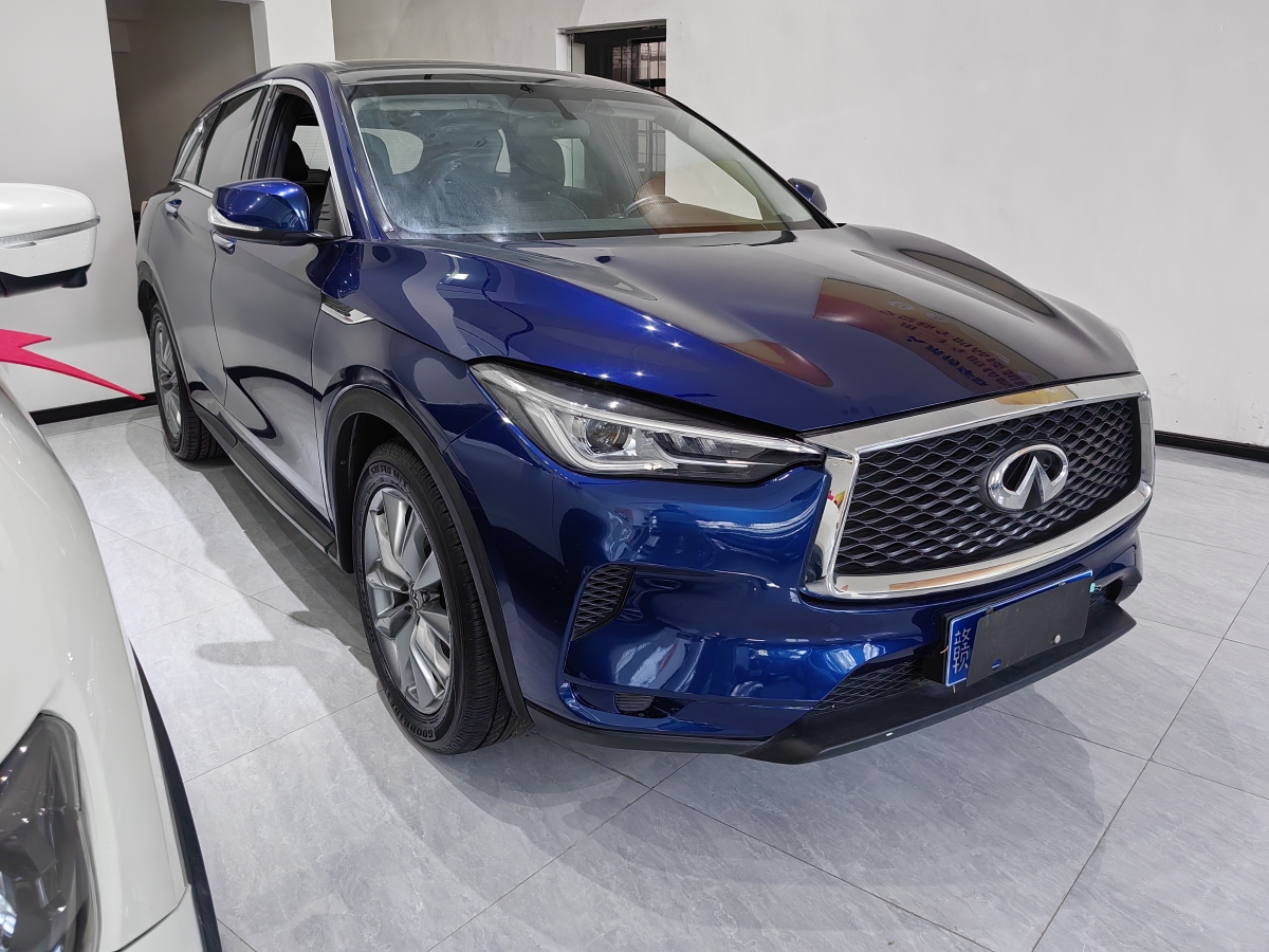 英菲尼迪 QX50  2020款 改款 2.0T 两驱菁英版图片