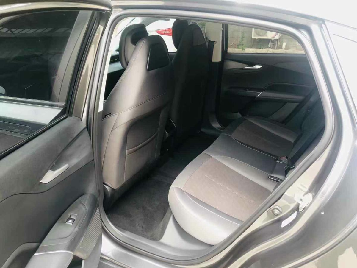 長安 長安UNI-V  2024款 1.5T 尊享型圖片