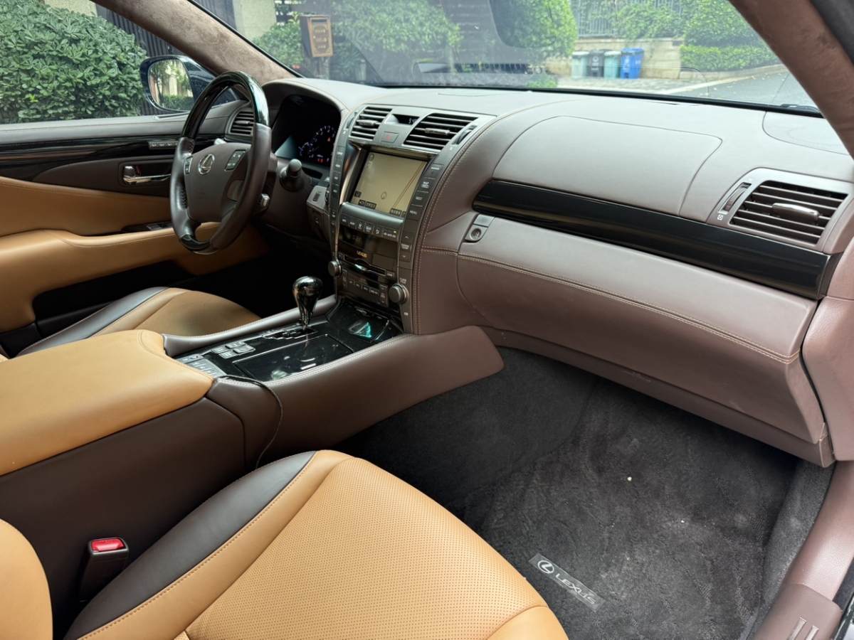 雷克薩斯 LS  2007款 600hL 尊貴版圖片