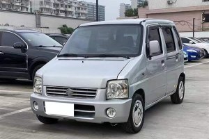 北斗星 鈴木 領(lǐng)航版 1.0L 手動(dòng)經(jīng)濟(jì)型