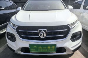510 寶駿 1.5L 手動(dòng)時(shí)尚型
