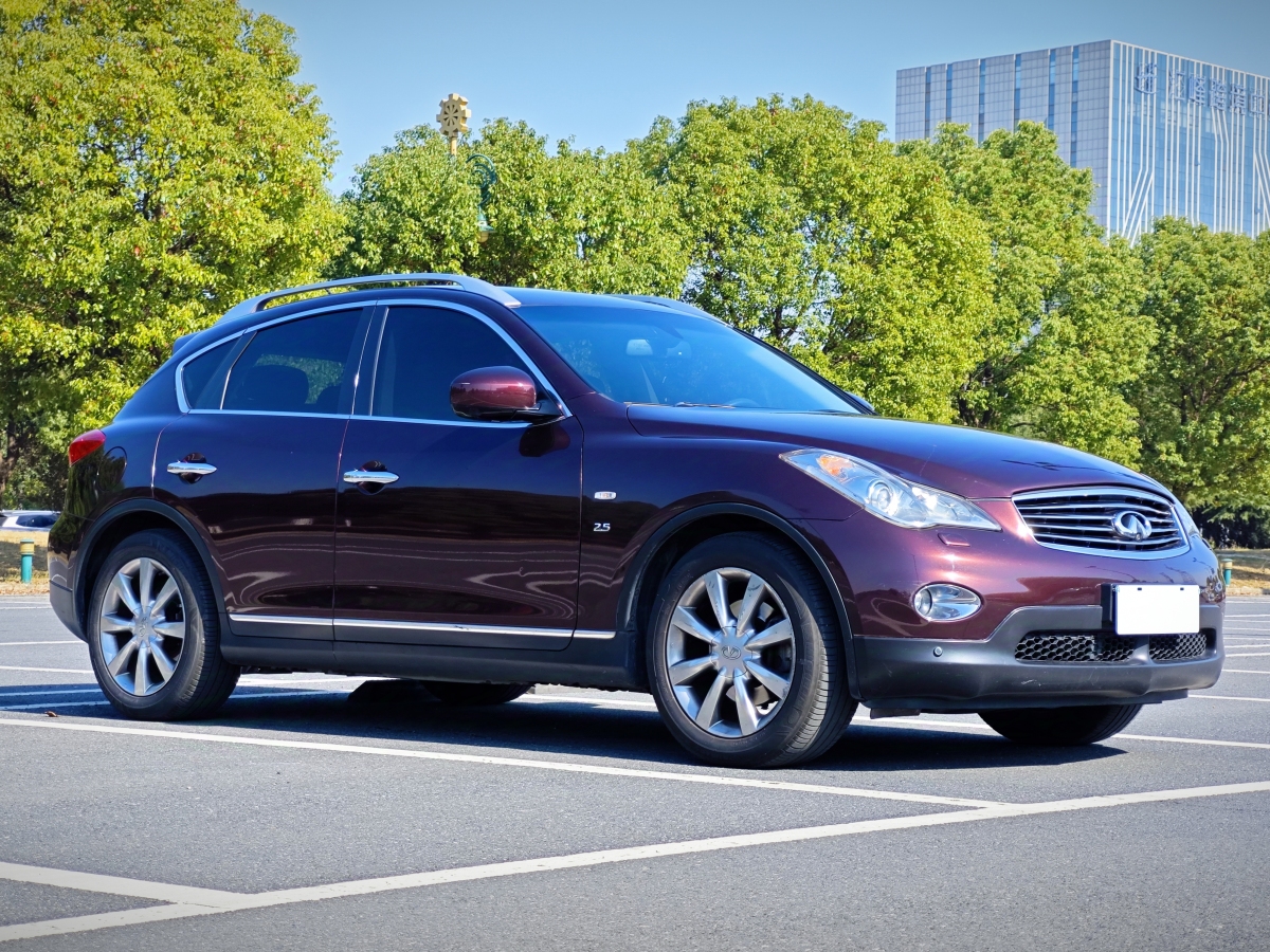 英菲尼迪 QX50  2013款 2.5L 兩驅優(yōu)雅版圖片