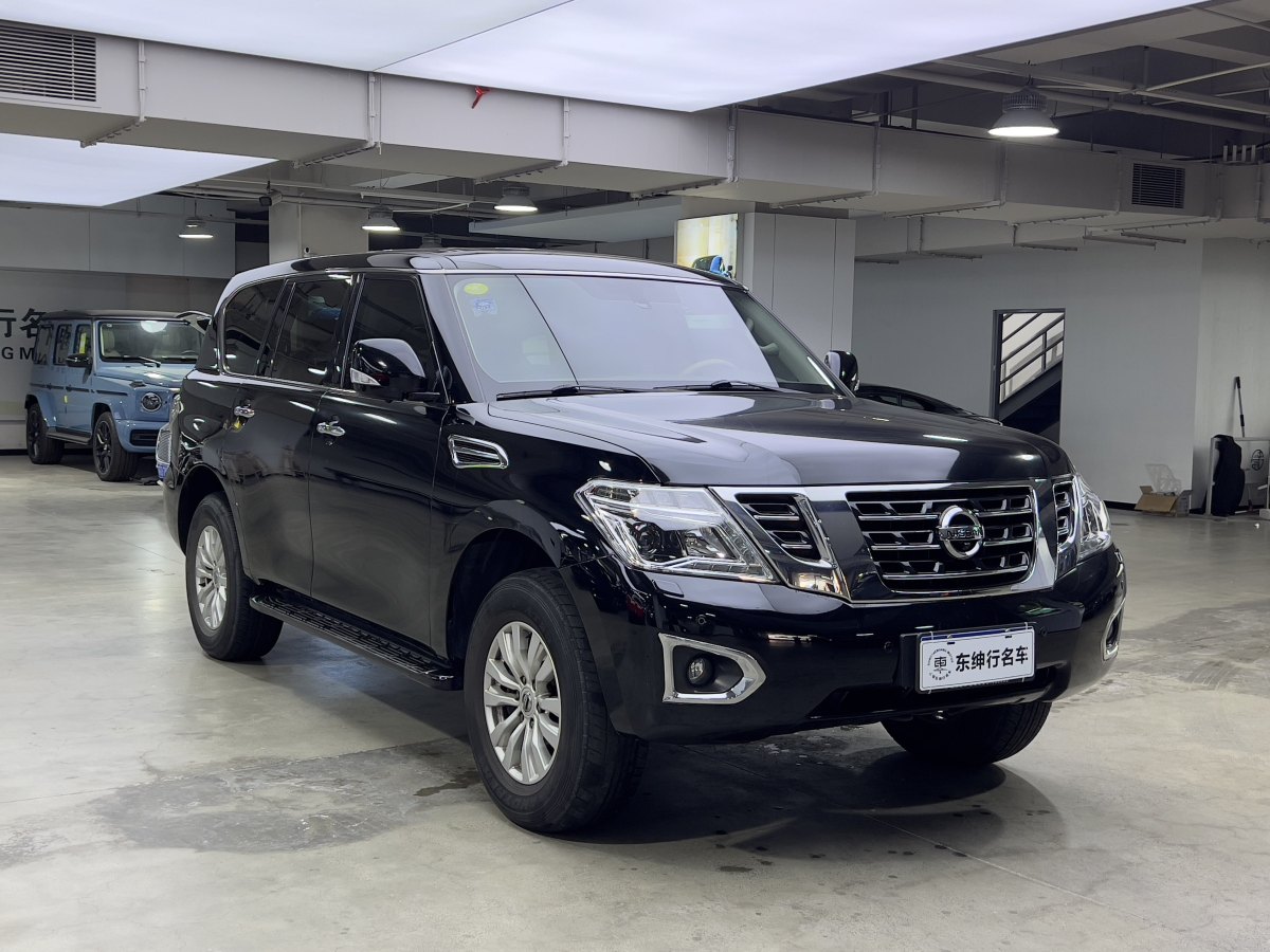 日產(chǎn) 途樂(lè)  2018款 4.0L 鉑金型圖片