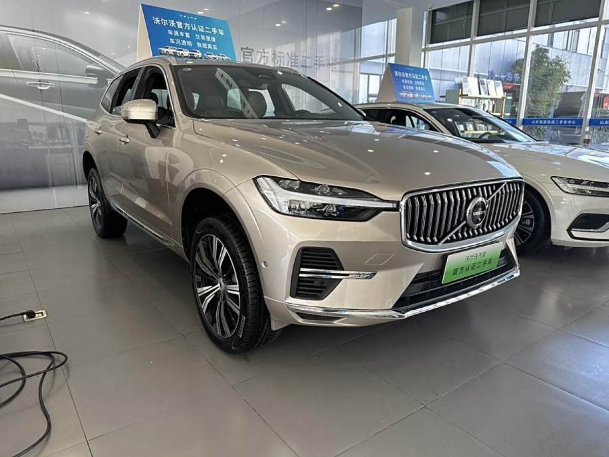 沃爾沃 XC60新能源  2024款 T8 插電混動 長續(xù)航四驅智雅豪華版圖片