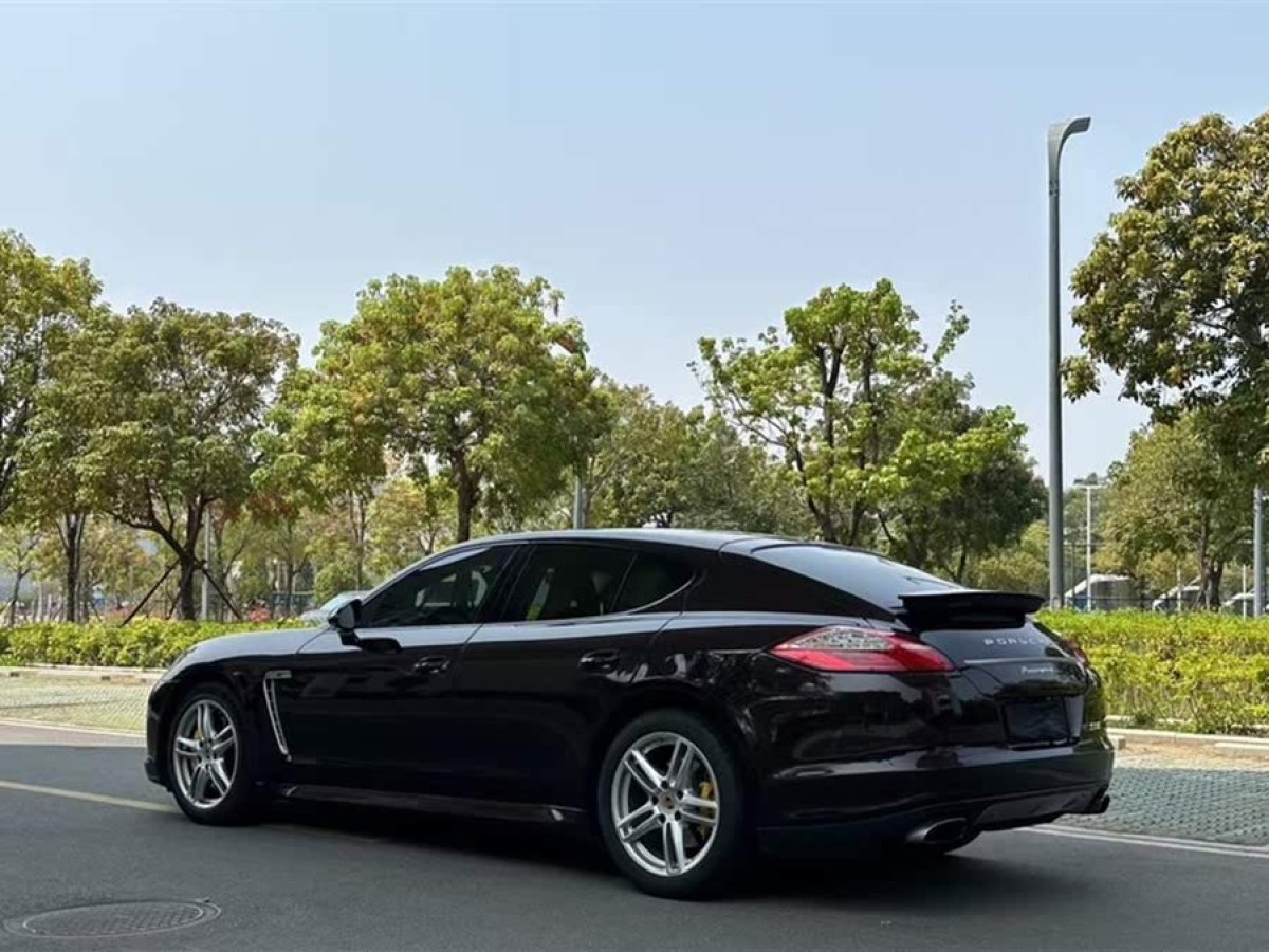 保時(shí)捷 Panamera  2013款 Panamera 4 Platinum Edition 3.6L圖片