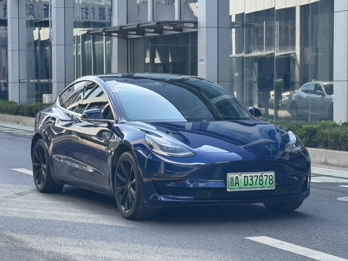 特斯拉 Model 3  2019款 標準續(xù)航后驅(qū)升級版圖片