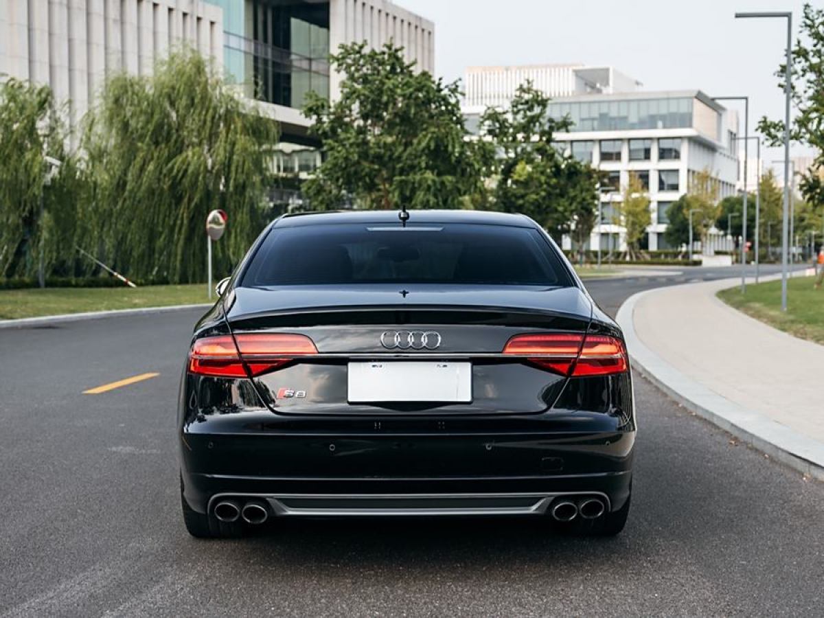 奥迪 奥迪S8  2013款 S8 4.0TFSI quattro图片