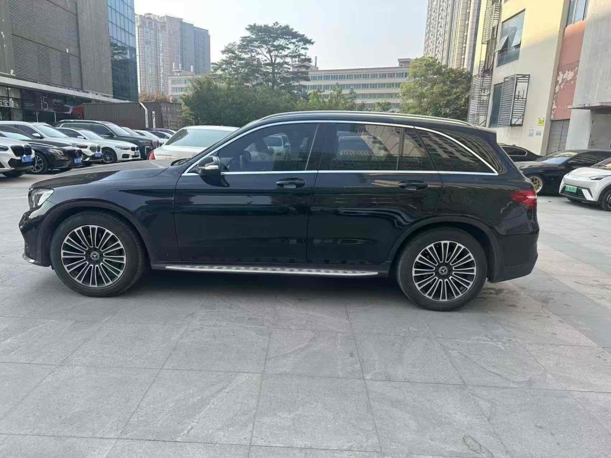 奔馳 奔馳GLC  2017款 GLC 260 4MATIC 動(dòng)感型圖片