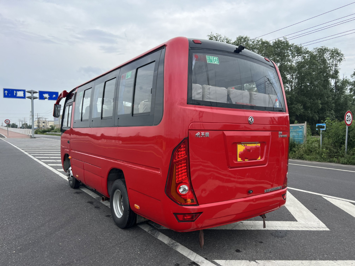 東北現(xiàn)車國(guó)六中型19座有公告東風(fēng)天翼圖片