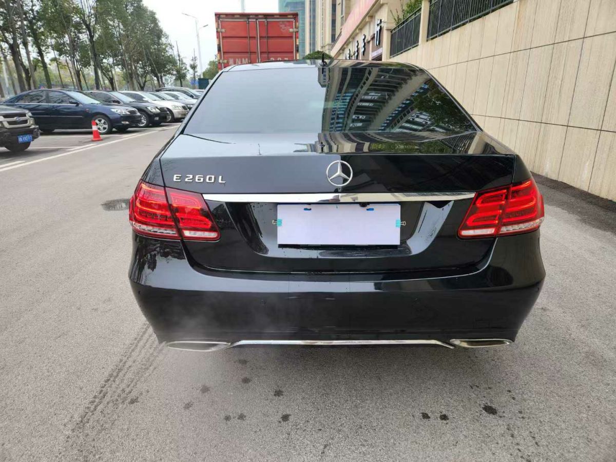 奔馳 奔馳E級  2013款 E 260 L CGI優(yōu)雅型圖片