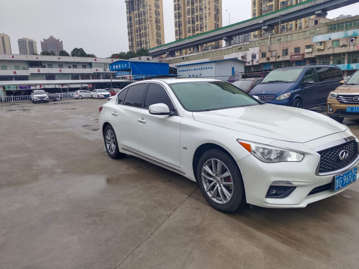 英菲尼迪 Q50L  2018款  2.0T 舒適版 國(guó)VI圖片