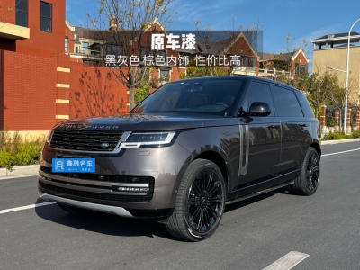 2023年1月  路虎 揽胜 2023款 3.0 L6 400PS 盛世七座加长版 图片