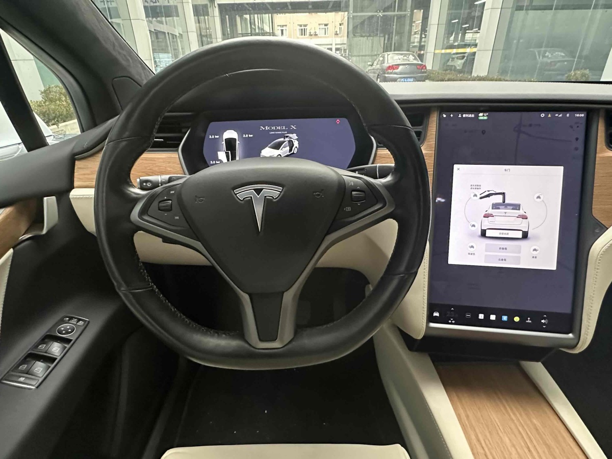 特斯拉 Model X  2020款 長續(xù)航升級(jí)版圖片