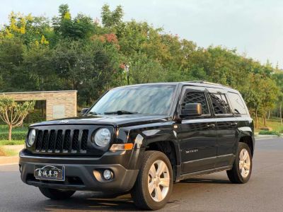 2013年1月 Jeep 自由客(进口) 2.4 豪华导航版图片