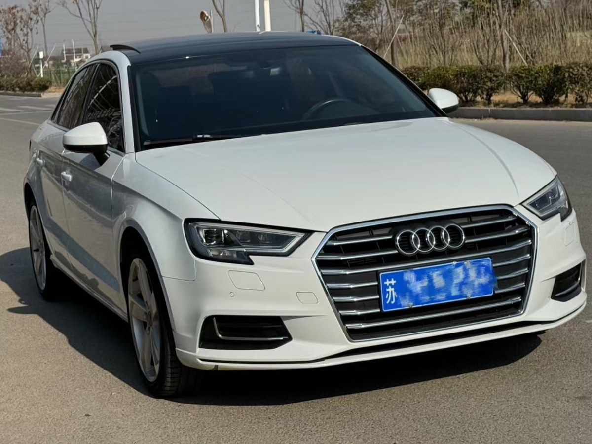 奧迪 奧迪A3  2018款 30周年年型 Sportback 35 TFSI 運(yùn)動(dòng)型圖片