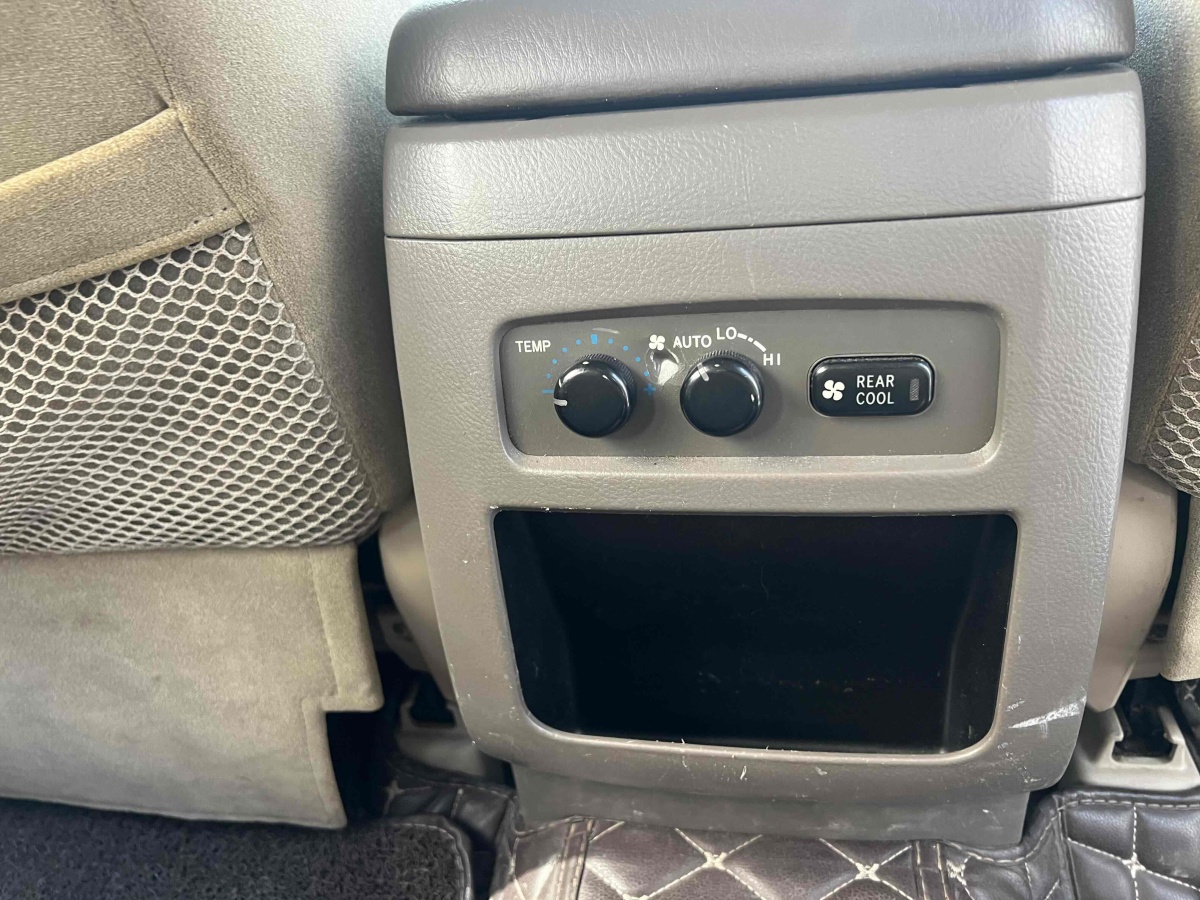 豐田 普拉多  2004款 GX 2.7自動車型圖片