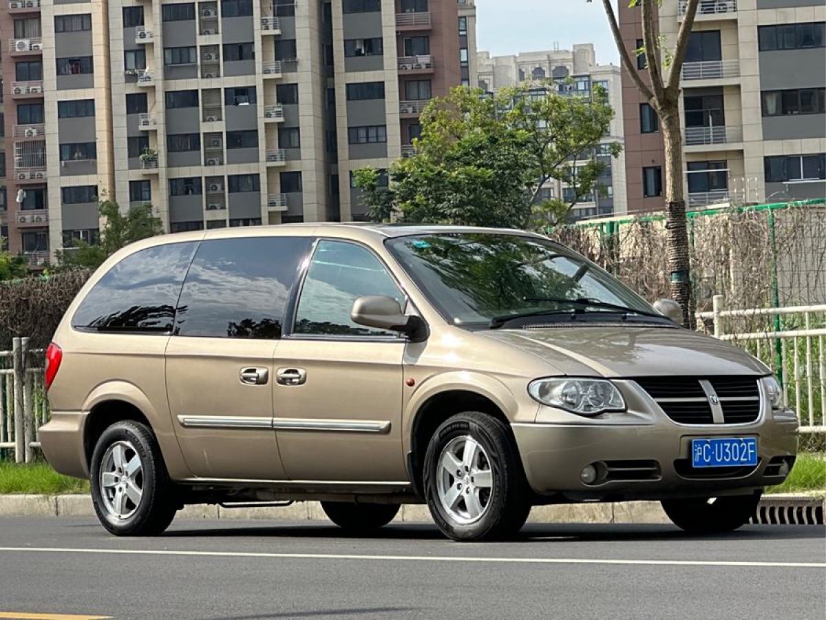 道奇 凱領(lǐng)  2007款 3.0L 至尊版圖片