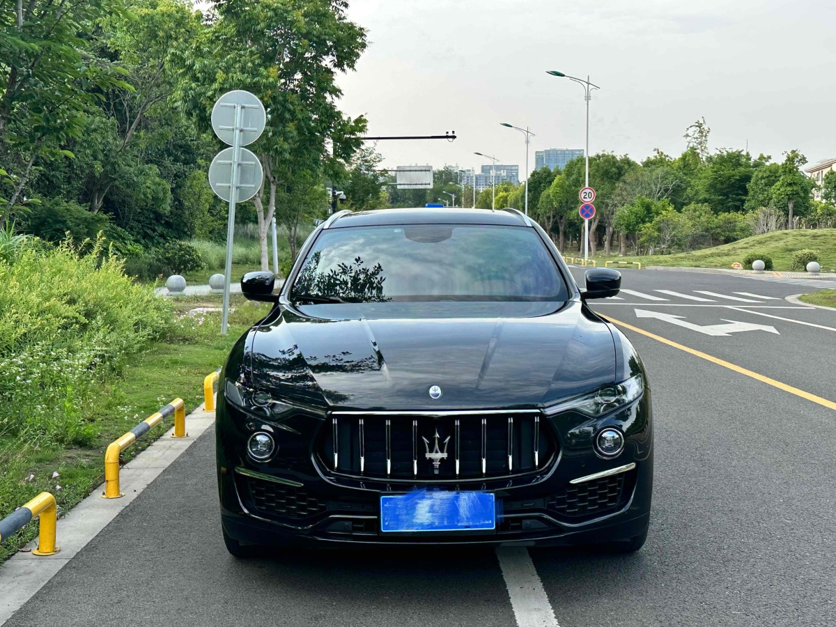 瑪莎拉蒂 Levante  2022款 2.0T GT鋒芒版圖片