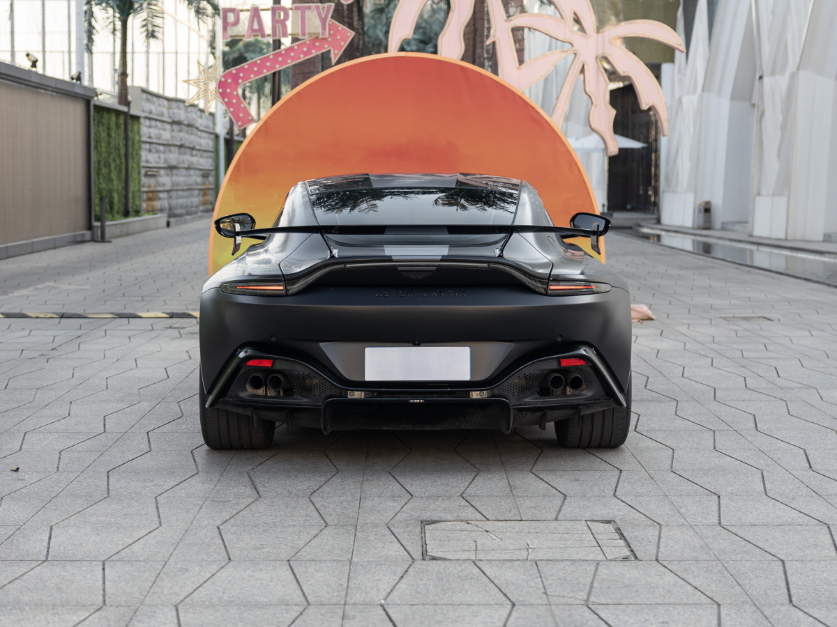 阿斯頓·馬丁 V8 Vantage  2023款 4.0T V8 F1 Edition Coupe圖片