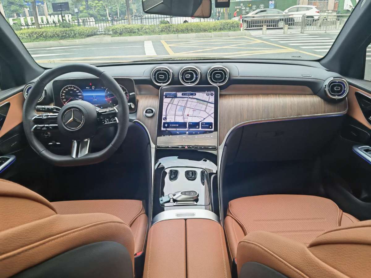 2023年6月奔馳 奔馳GLC  2023款 GLC 300 L 4MATIC 動感型 7座