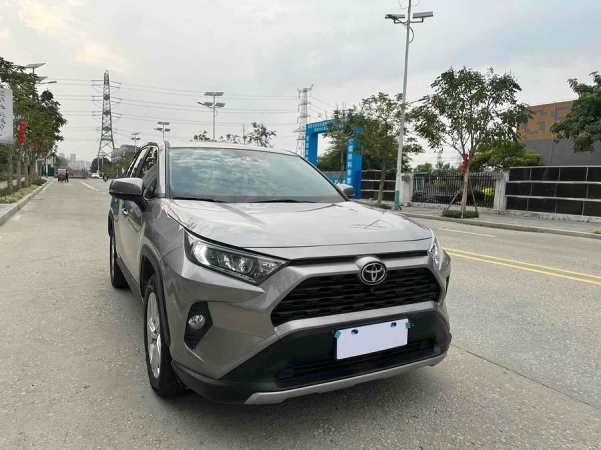 豐田 RAV4榮放  2021款 2.0L CVT兩驅(qū)風尚版圖片