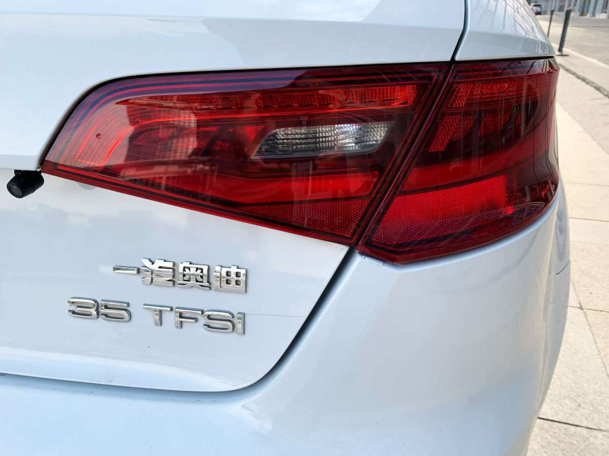 奧迪 奧迪A3  2015款 Sportback 35 TFSI 百萬紀(jì)念舒享型圖片