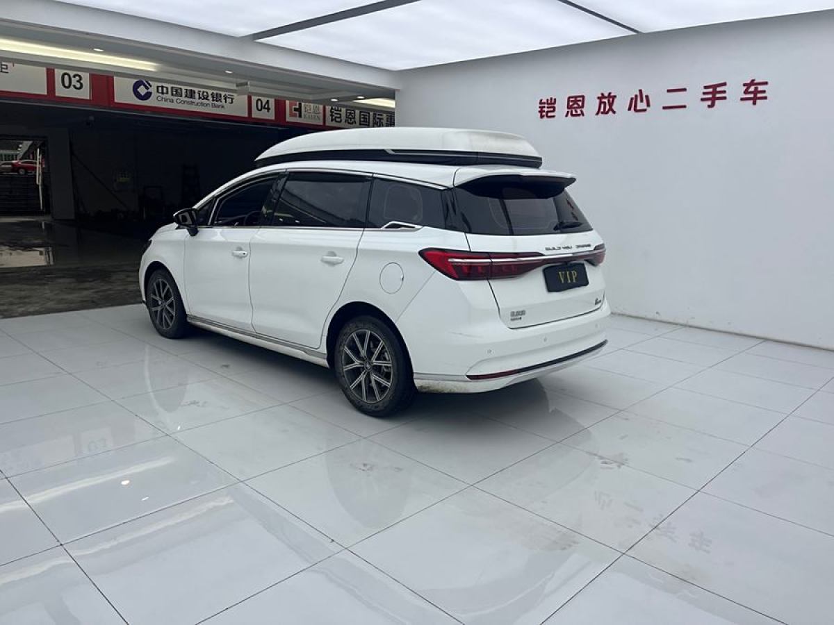 比亞迪 宋MAX新能源  2022款 DM-i 105KM 行政版圖片