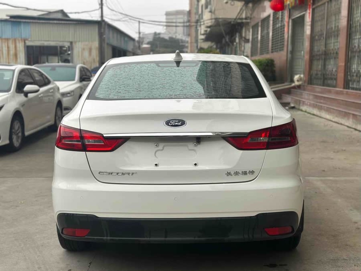 福特 福睿斯  2019款  改款 1.5L 自動質(zhì)享型 國V圖片