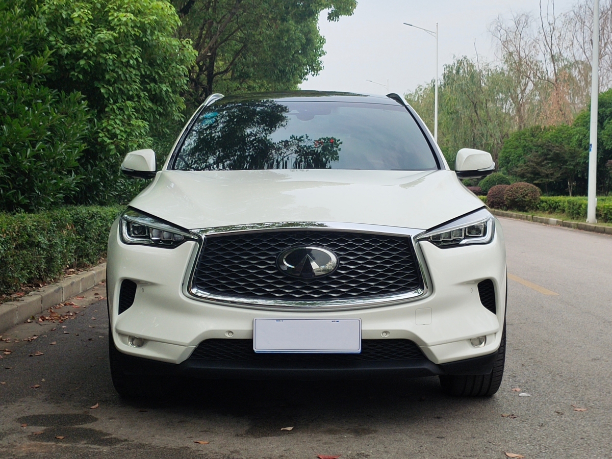 英菲尼迪 QX50  2018款 2.0T 四驅(qū)旗艦版圖片