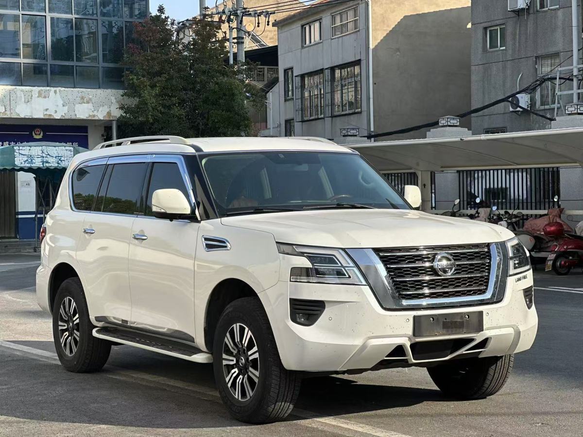 日產(chǎn) 途樂(lè)  2018款 4.0L 鉑金型圖片