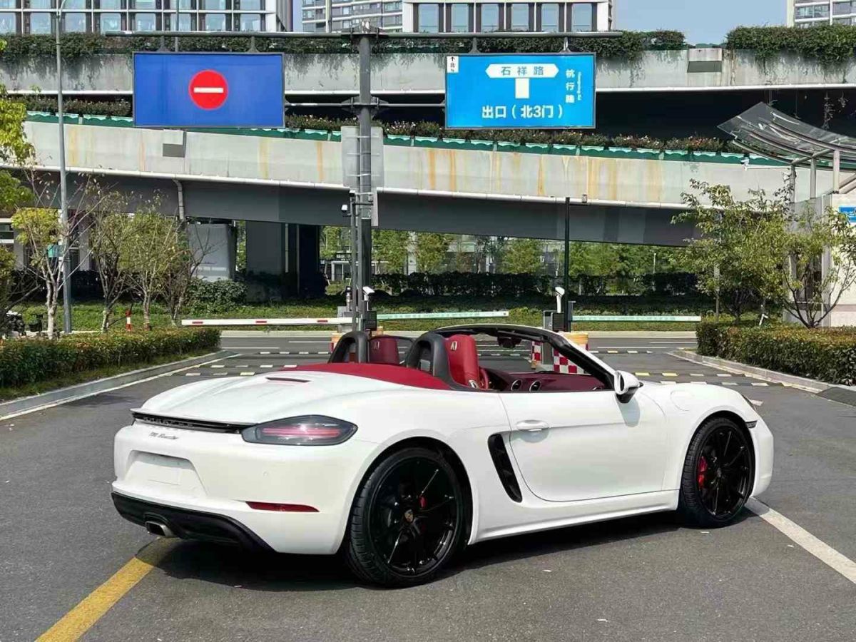 保时捷 Boxster 图片