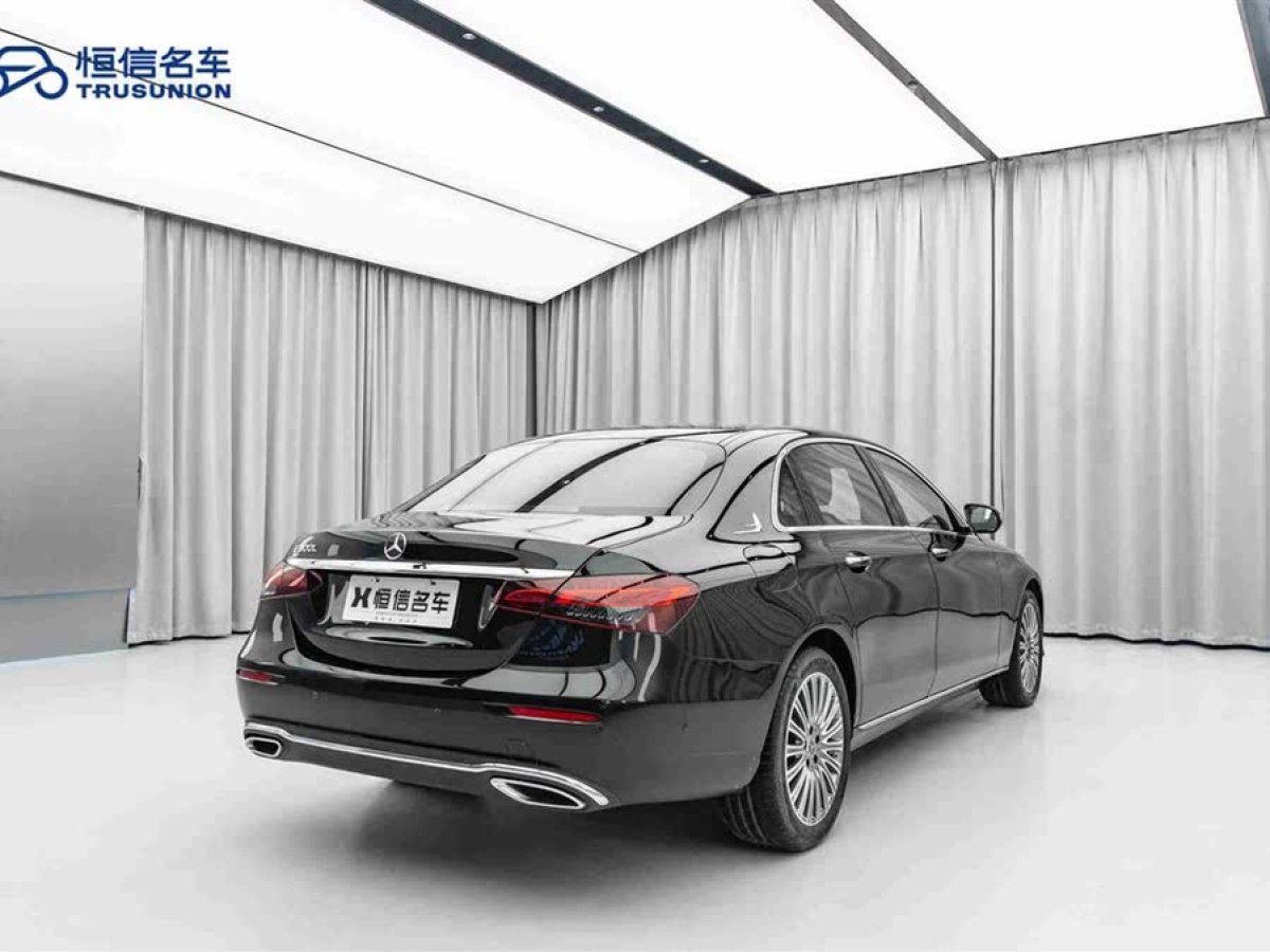 奔馳 奔馳E級  2023款 改款 E 300 L 時尚型圖片