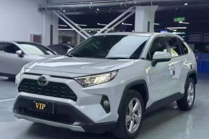 RAV4榮放 豐田 2.0L CVT兩驅(qū)尊貴版