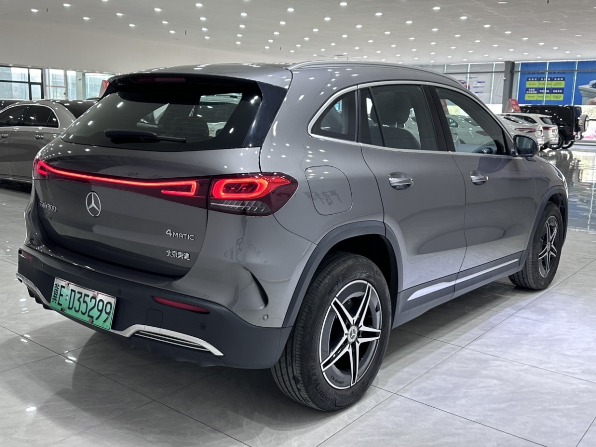 奔馳 奔馳EQA  2022款 EQA 300 4MATIC 首發(fā)特別版圖片